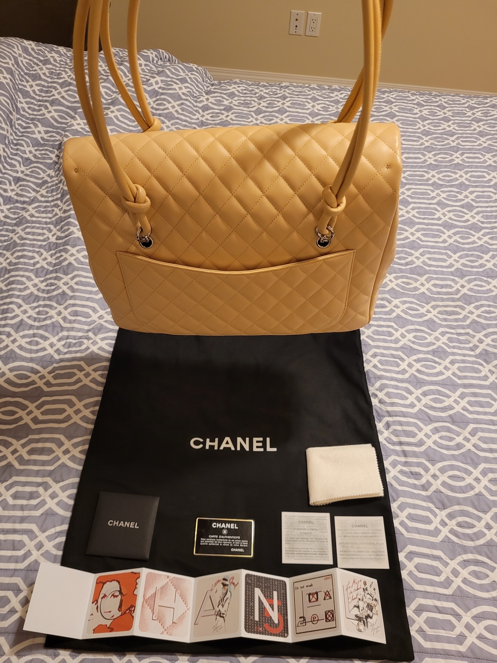 Brand New Authentic Vintage Chanel Cambon CC Women's Flap Bag - Beige & Black - Picture 7 of 11